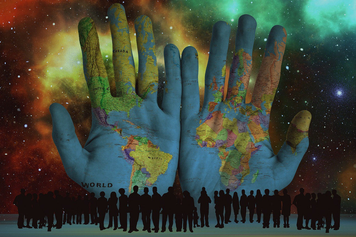 blue-hand-maps-new.jpg