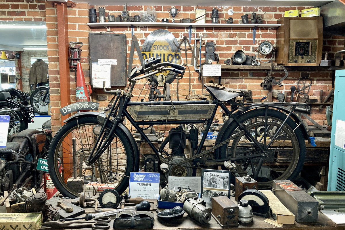 0DF5B431-BE92-47A2-B3D3-F49443744378