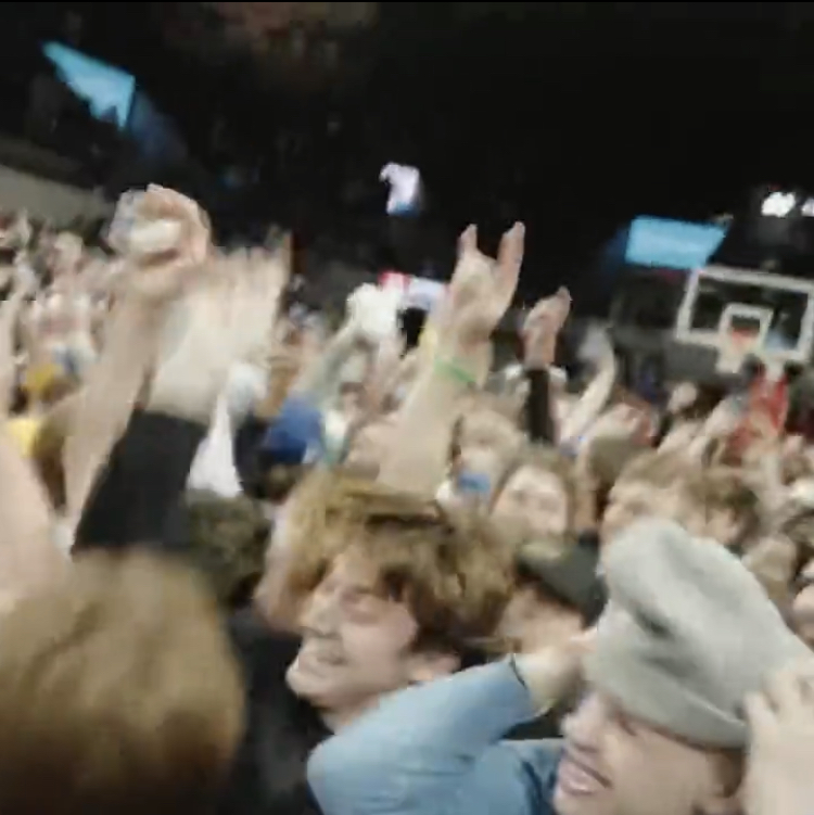 3043-EE5-B-DFB7-44-CE-B1-C3-B4-AA82-F57-