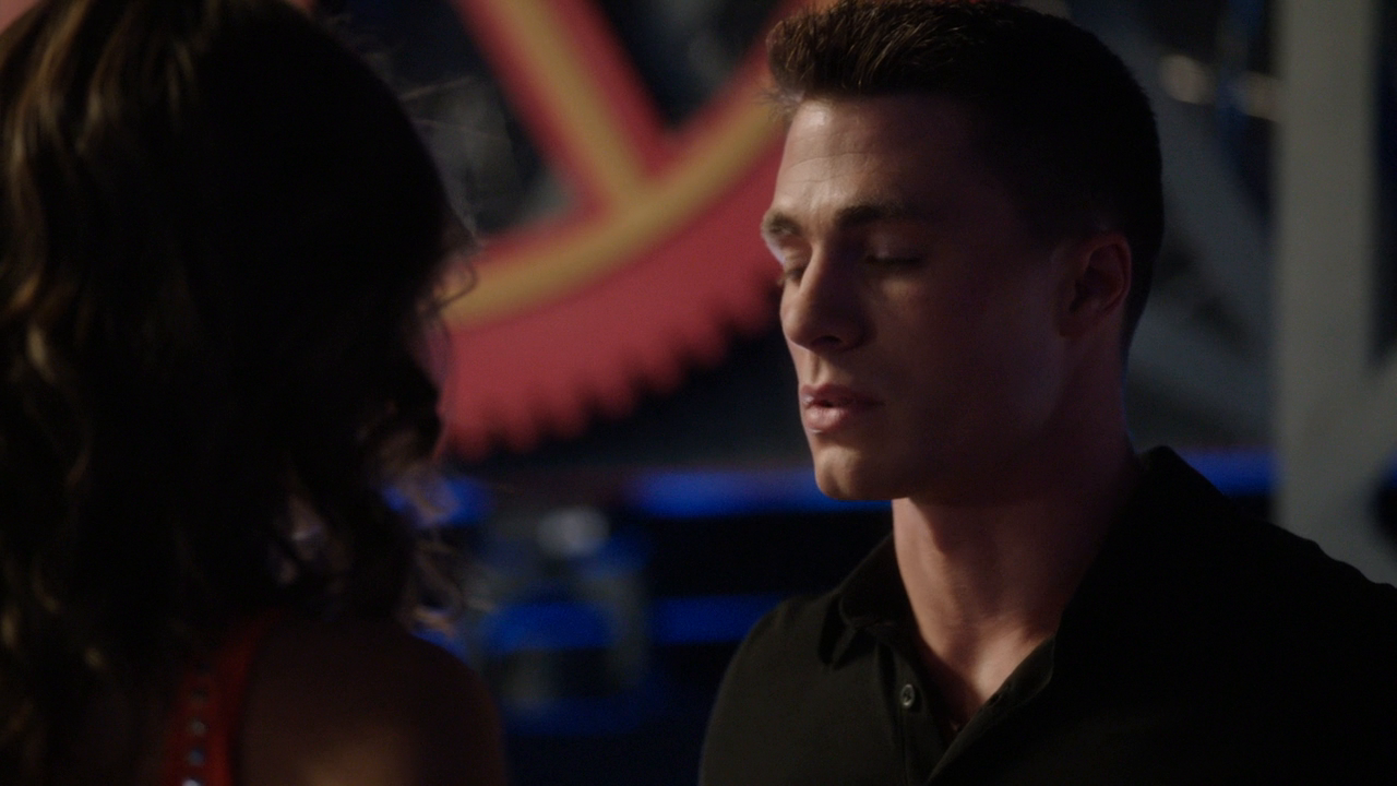 Arrow.S02E01.La.citta.degli.eroi.720p.BDMux.ITA.ENG.x264-BlackBit[screenshot 7]