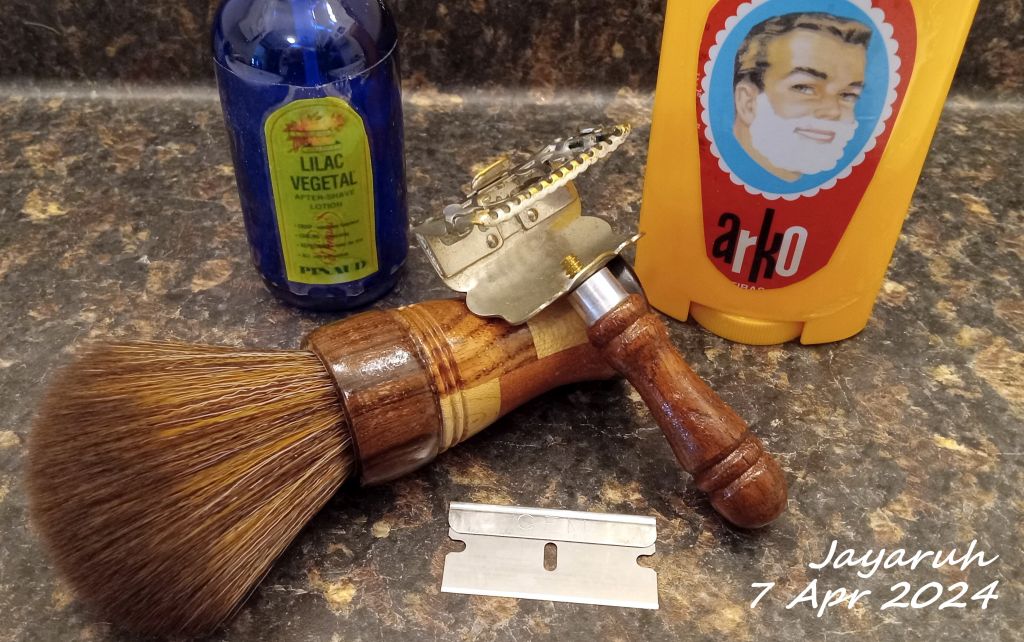 [Image: sos240407.jpg]