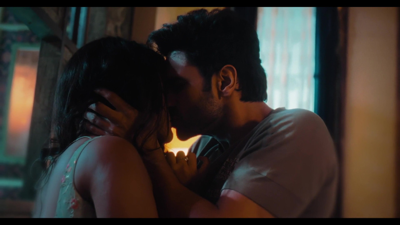 vlcsnap-2025-04-16-23h19m35s548