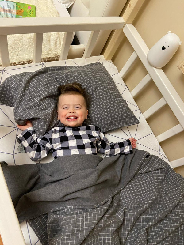 F6F90DFF-29BB-4E87-A8BA-D3C0DE3235D3