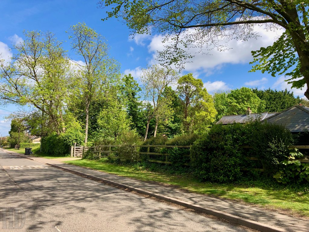 STeeple-Village-road-HD.jpg