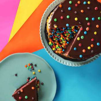 Sam´s Club: Pastel de chocolate relleno de M&M's por tiempo limitado