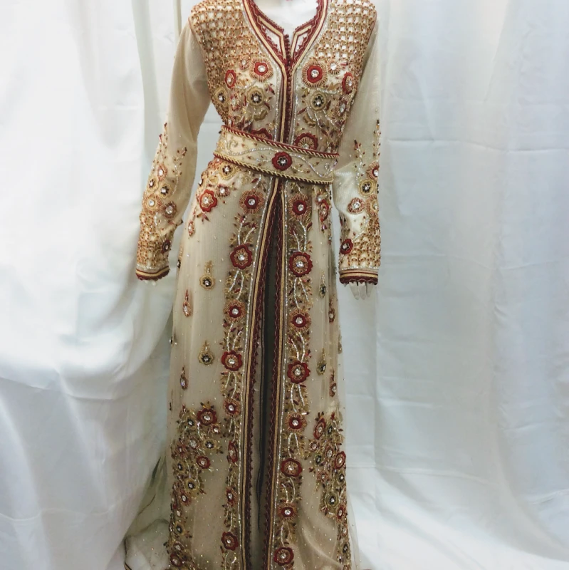 Takchita brodée mariage