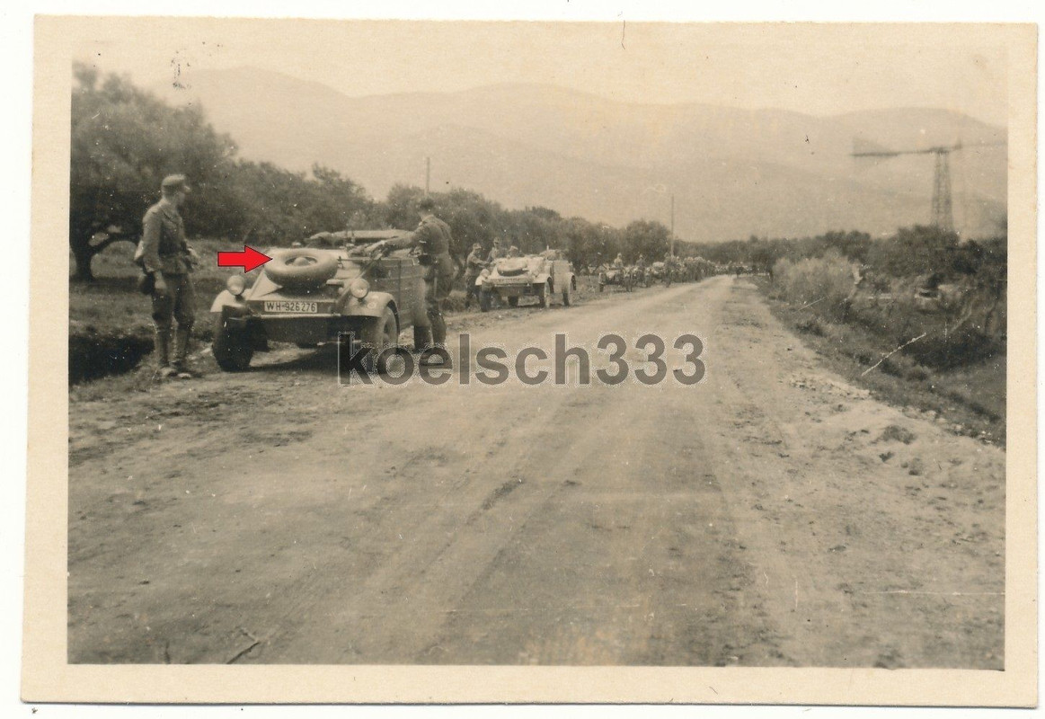 Foto 22. Infanterie Div. Kreta VW Kübelwagen Typ