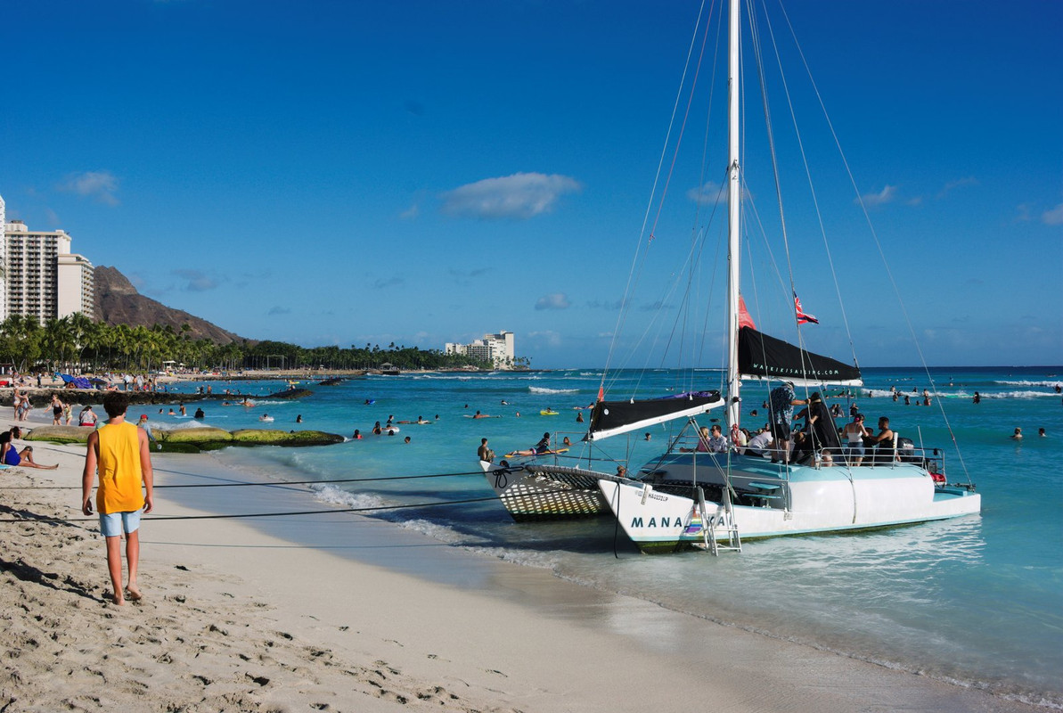 Boat at Waikiki