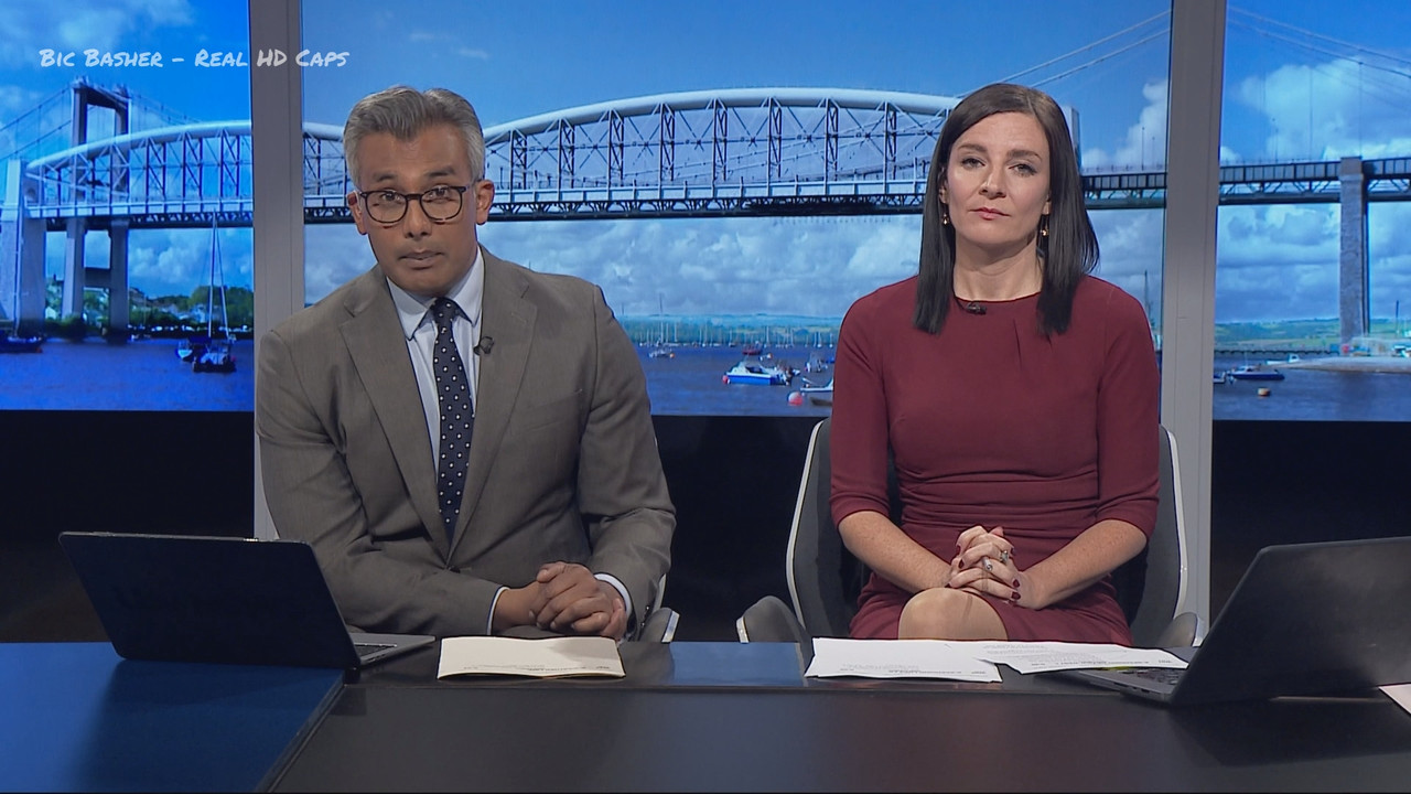 06.11 - 18.00.00 - ITV News West Country. Breaking news and current s....ts_snapshot_02.28.296