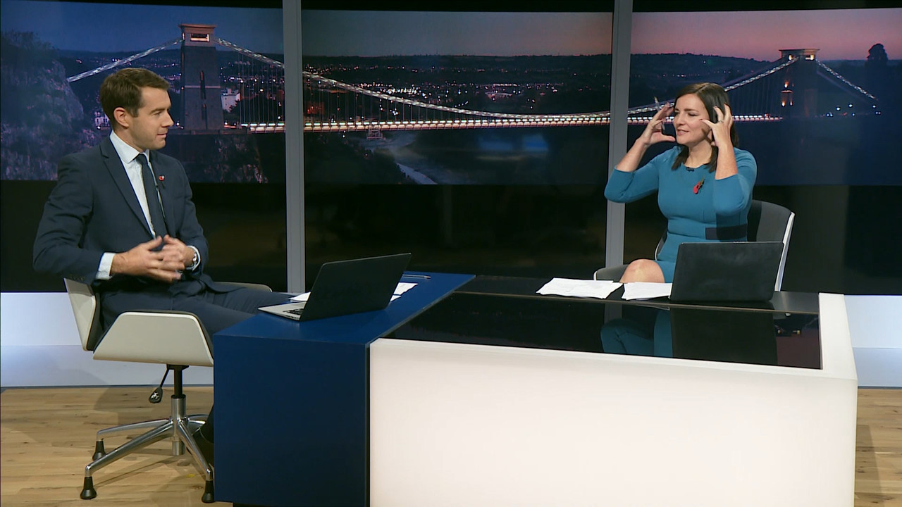 11.10 - 18.00.00 - ITV News London. The latest news in London and the....ts_snapshot_10.14.068