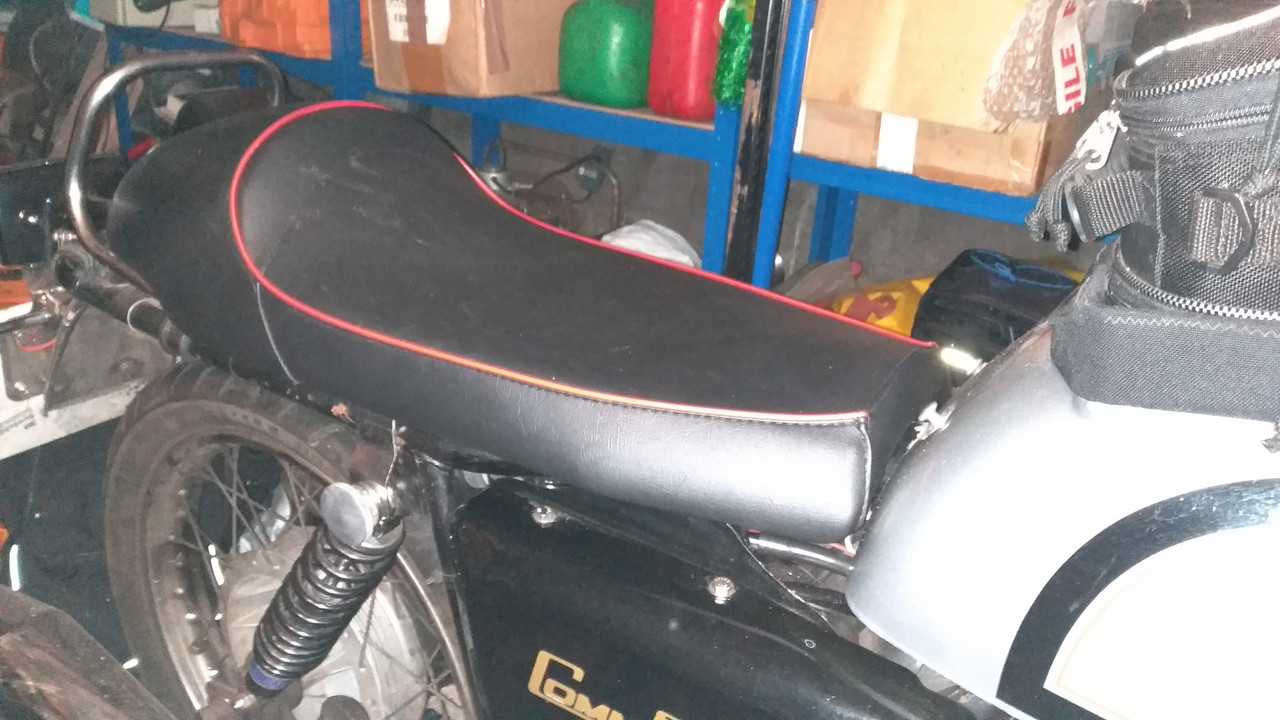 Norton Commando Fastback LR