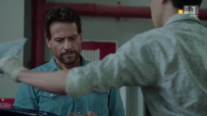 Harrow S02E01 FRENCH HDTV XviD EXTREME KxmiDRM