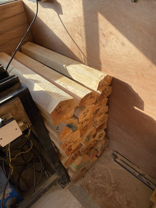 6E55303F-5448-4AA3-BEBB-C77CC617309D