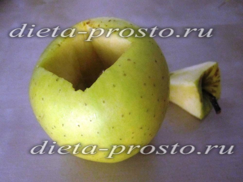 Простой способ вырезать сердцевину у яблока за минуту