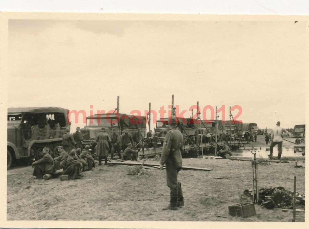Foto, Wehrmacht, Brückenbau über den Don, Vormar