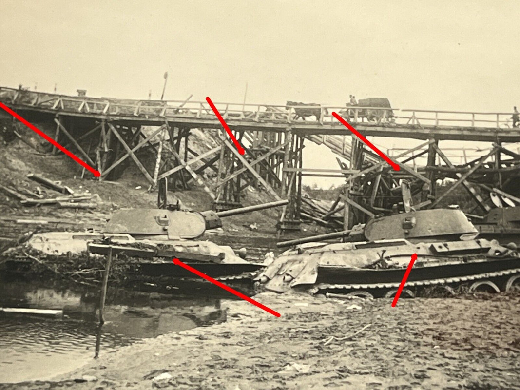 Foto, Panzer im Schlamm, Russland, Brücke, schöne Aufnahme1