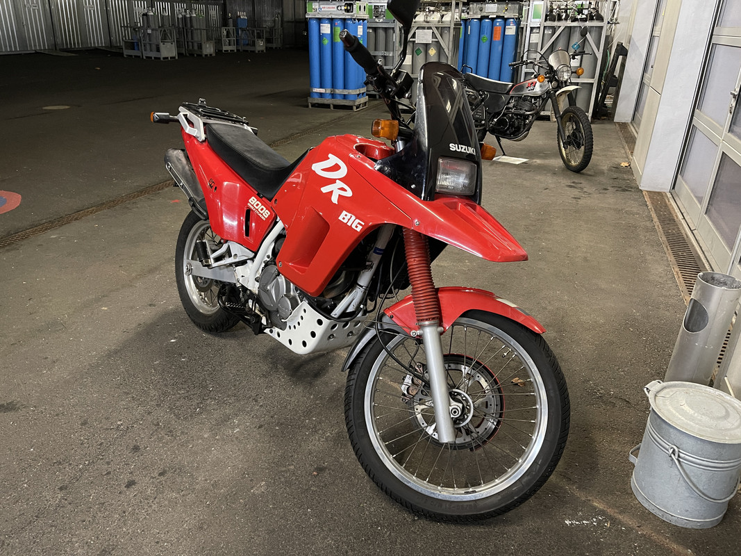 A9A16A56-D930-4497-9795-7403C1FCF8B8