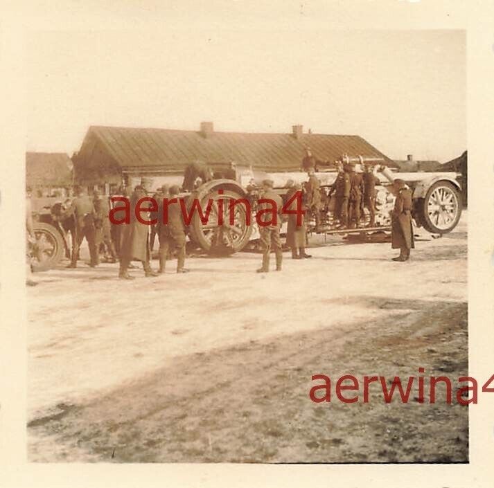 Deutscher 21cm Mörser 18 beim Zusammenbau Orel Russland Ostfront