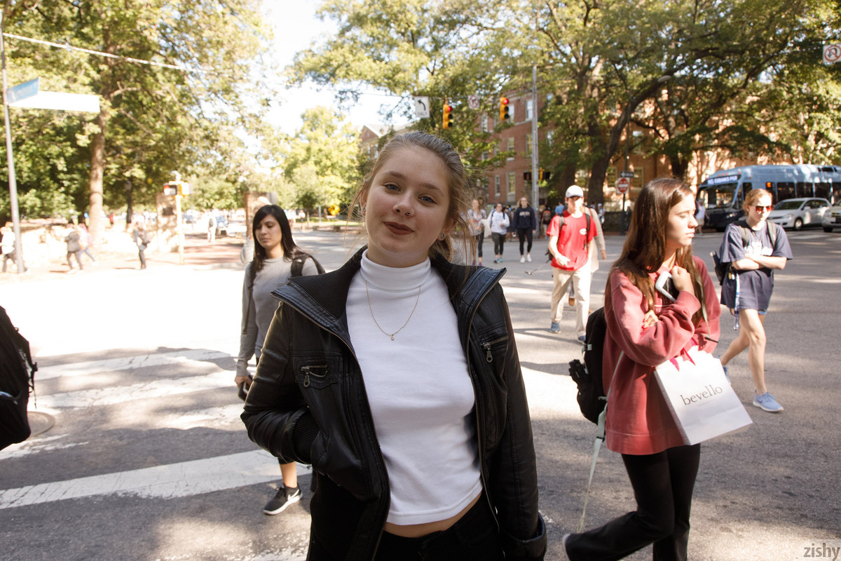 full_012_4192113102095341