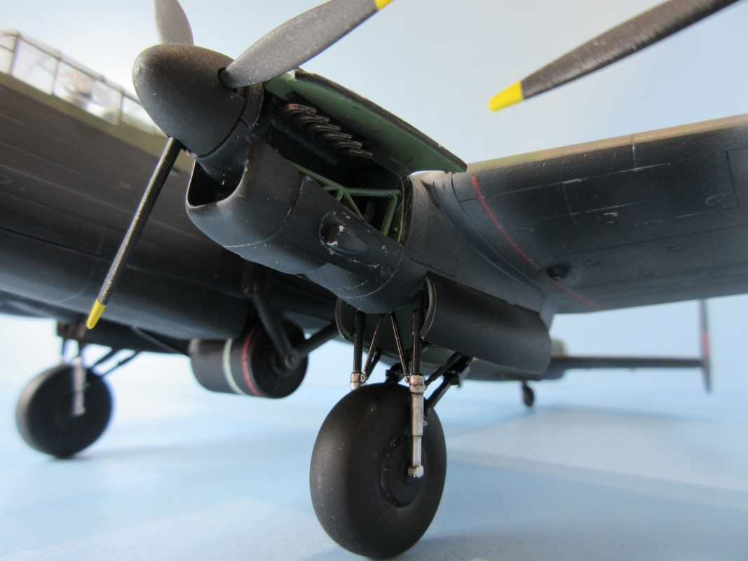 Lancaster B.III 'Dambusters' Revell 04295