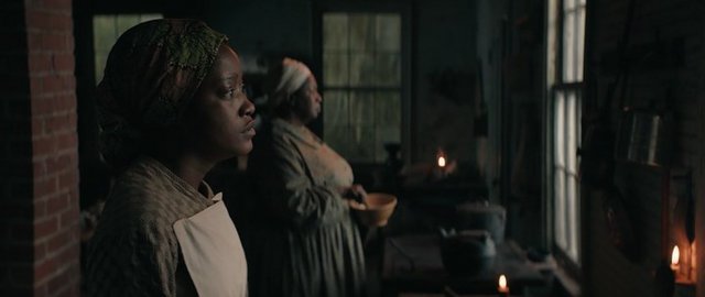 Alice-2022-HDRip-Xvi-D-Castellano-AC3-5-1-Forzados-Drama-avi-snapshot-00-27-30-736.jpg