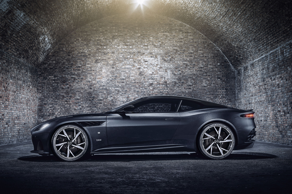 AstonMartinDBSSuperleggera007Edition_03