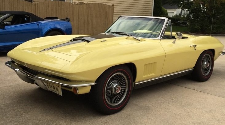 Chevrolet-Corvette C2 Sting Ray 427 Convertible (1967)