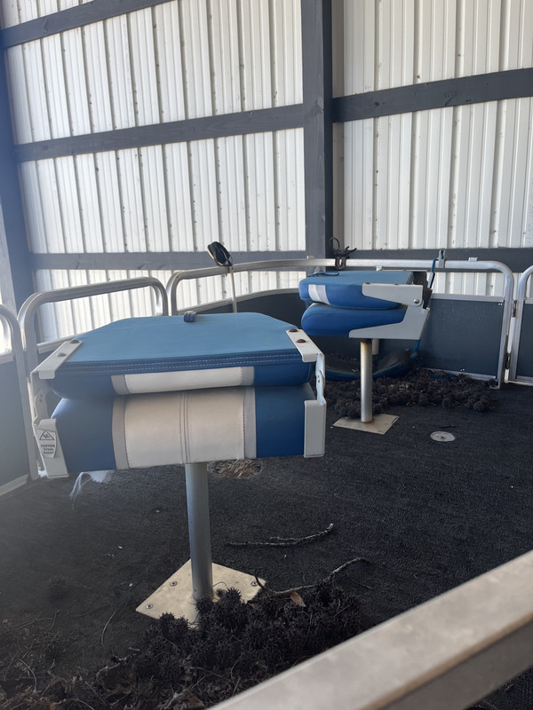 DB279821-A5BE-4EF1-A798-333B2D418B70