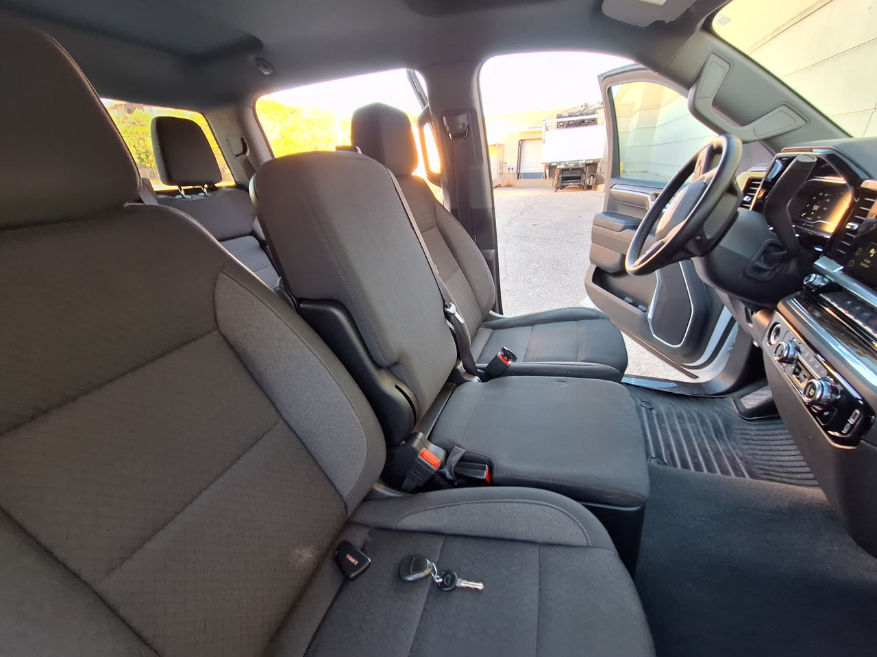 Vehicle thumbnail 22