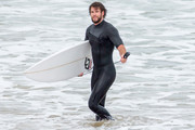 Liam-Hemsworth-superficial-guys-24