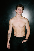Shawn-Mendes-superficial-guys-185