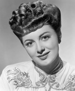 olivia-de-havilland-d25