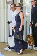 Florence-Pugh-Pokies-Black-Venice227