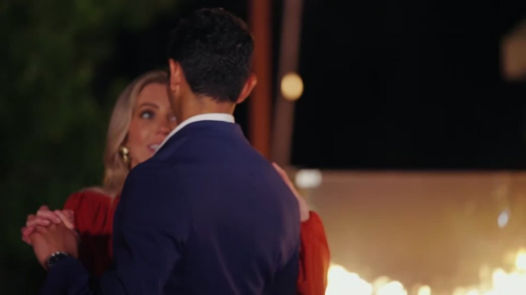 [Image: 7ap0ghx54zjq.jpg]