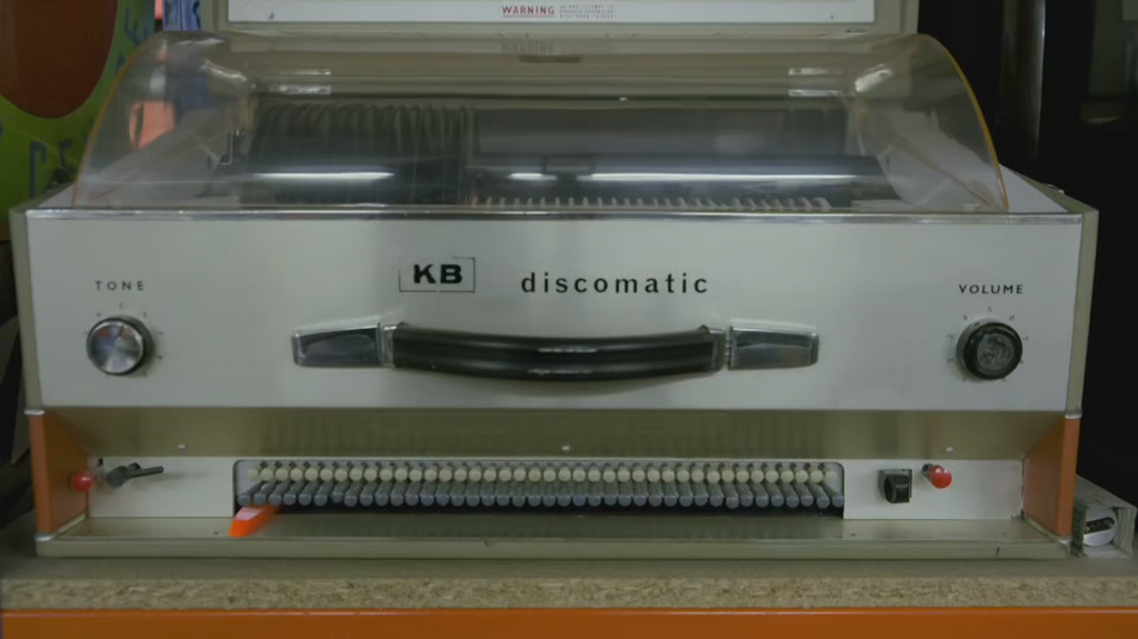 [Image: 0hbak28br8ap.png]