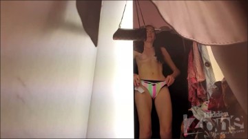 [Image: Voyeur54105100625.jpg]