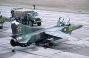 19-Gv-APIB-Mig-23UB-94-Yellow-(4)d