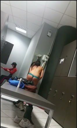 [Image: Voyeur22615111601.jpg]