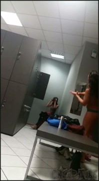 [Image: Voyeur22615111601.jpg]