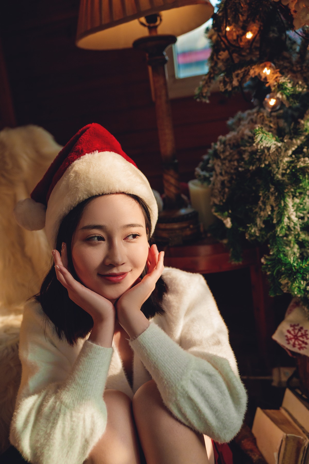 年年nnian 小红帽Cosplay写真 童话风性感图集