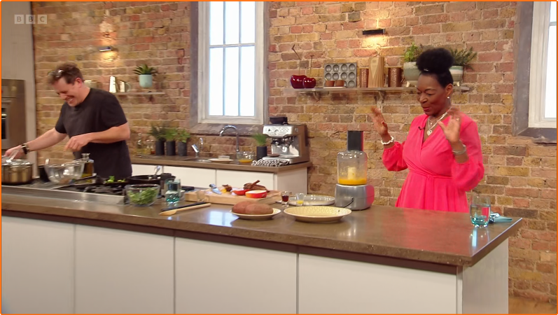 [Image: kc9twx5v4zm3.png]