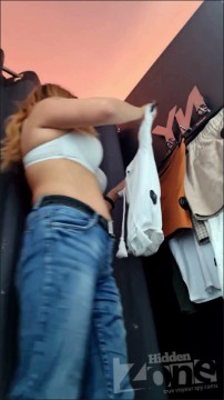 [Image: Voyeur42125124826.jpg]
