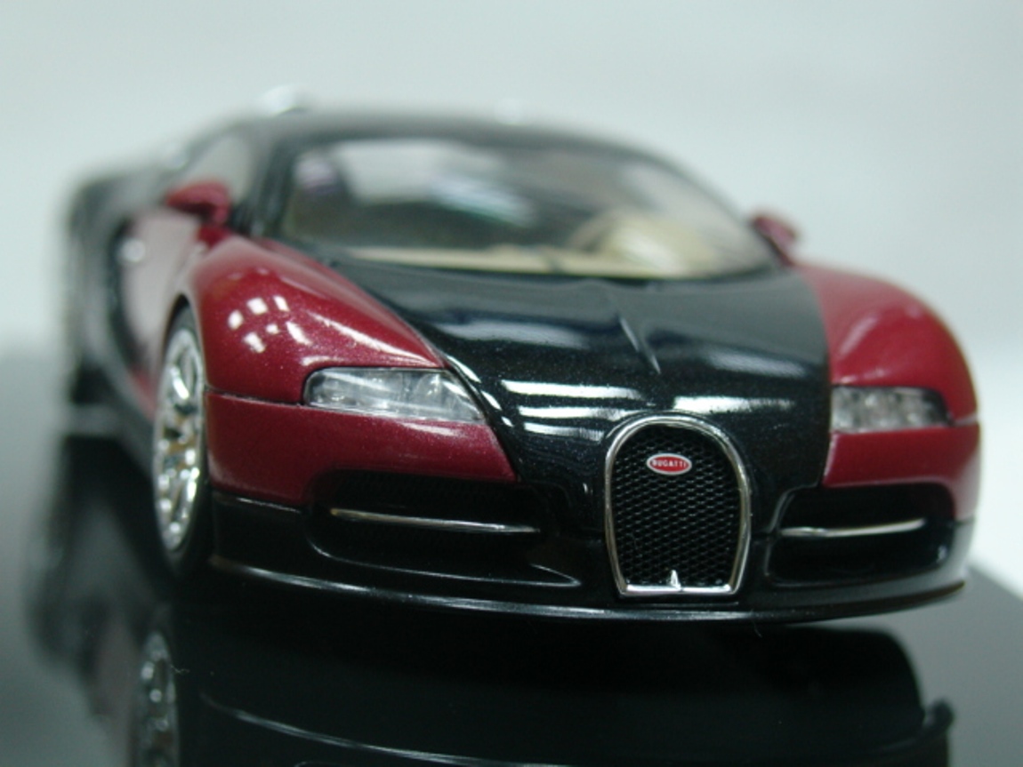 WOW EXTREMELY RARE Bugatti EB 16.4 Veyron 2001 Red Black Dealer 1