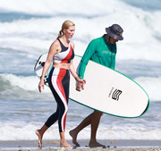 Ivanka-Trump-Surf-Lesson-Costa-Rica16