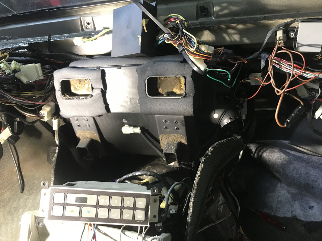 50D30C93-9F70-4C01-A839-29B62A57FAA3