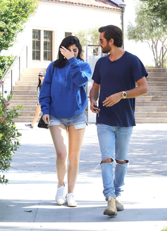 Kylie-Jenner-008