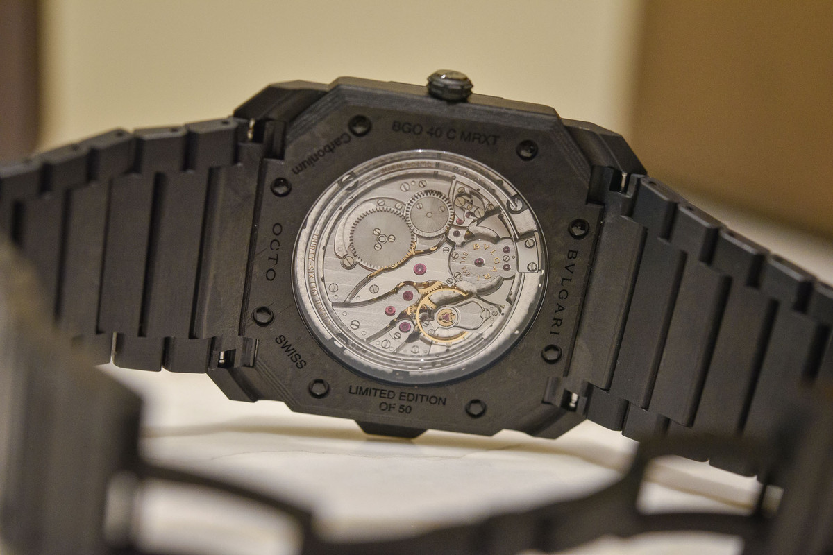 Bulgari-Octo-Finissimo-Minute-Repeater-Carbon-6