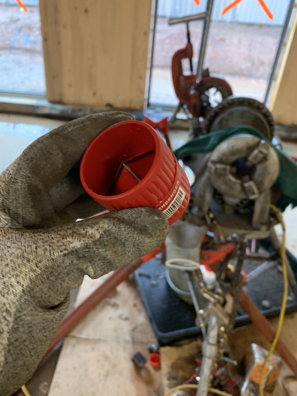 02F3AC15-B037-43C3-8563-A9388193EC86