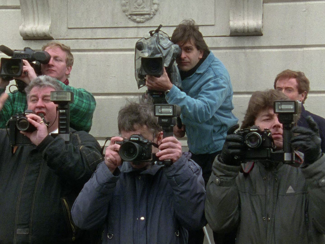 House of Cards (1990) - S03E01 - The Final Cut - Episode 1 (1080