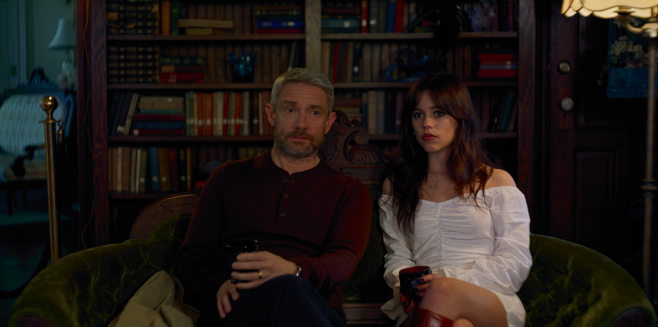 mpv-shot_Millers.Girl.2024.2160p.UHD.WEB-DL.HDR.DV.HEVC-Нечипорук_00_33_34_0006